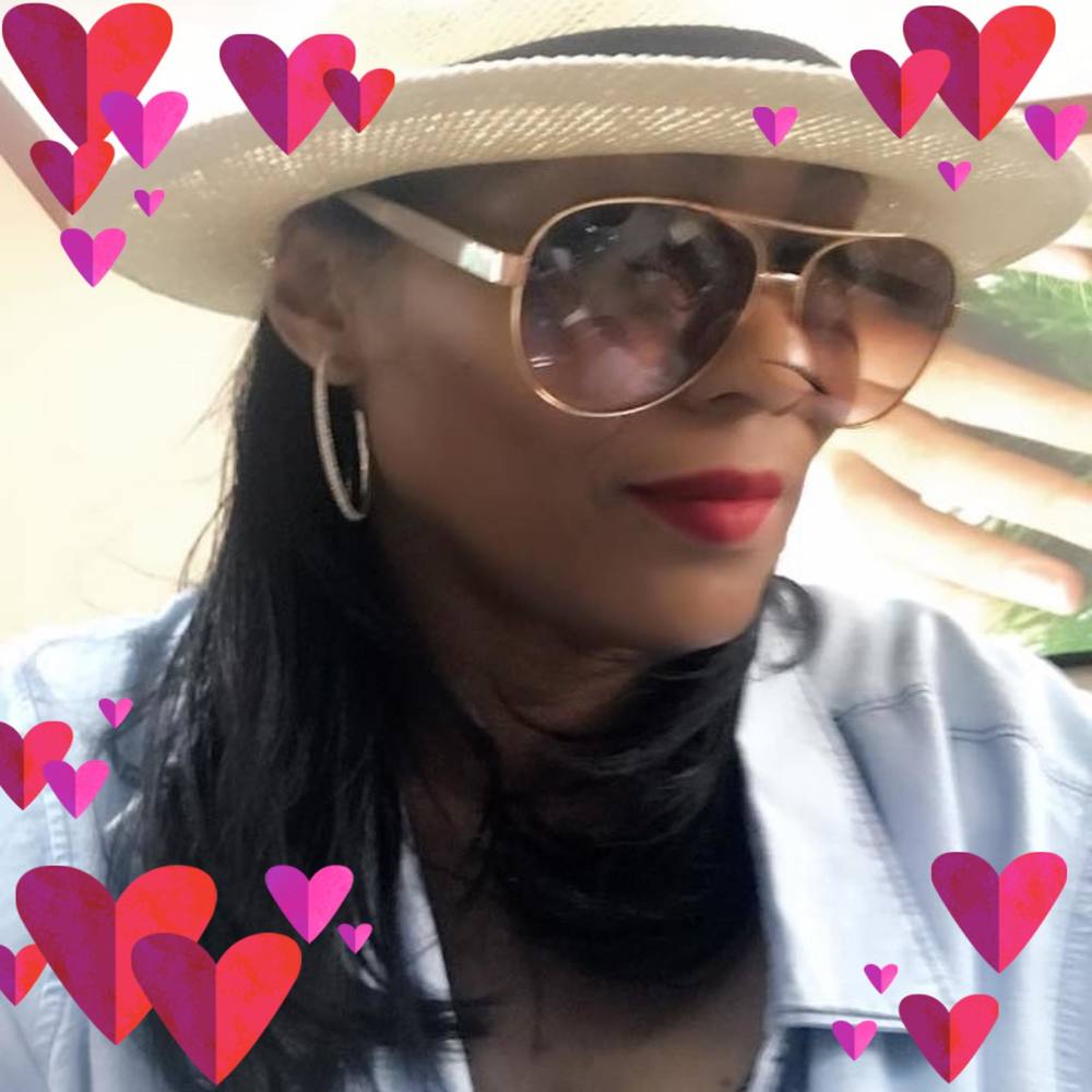 Meet your Posher, Toy